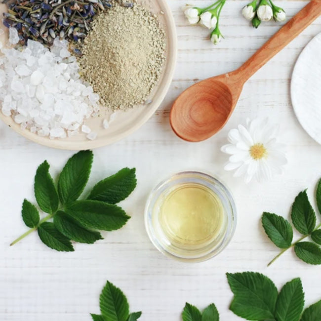 3 Mandatory Skincare Ingredients to Have During Seasonal Transition
